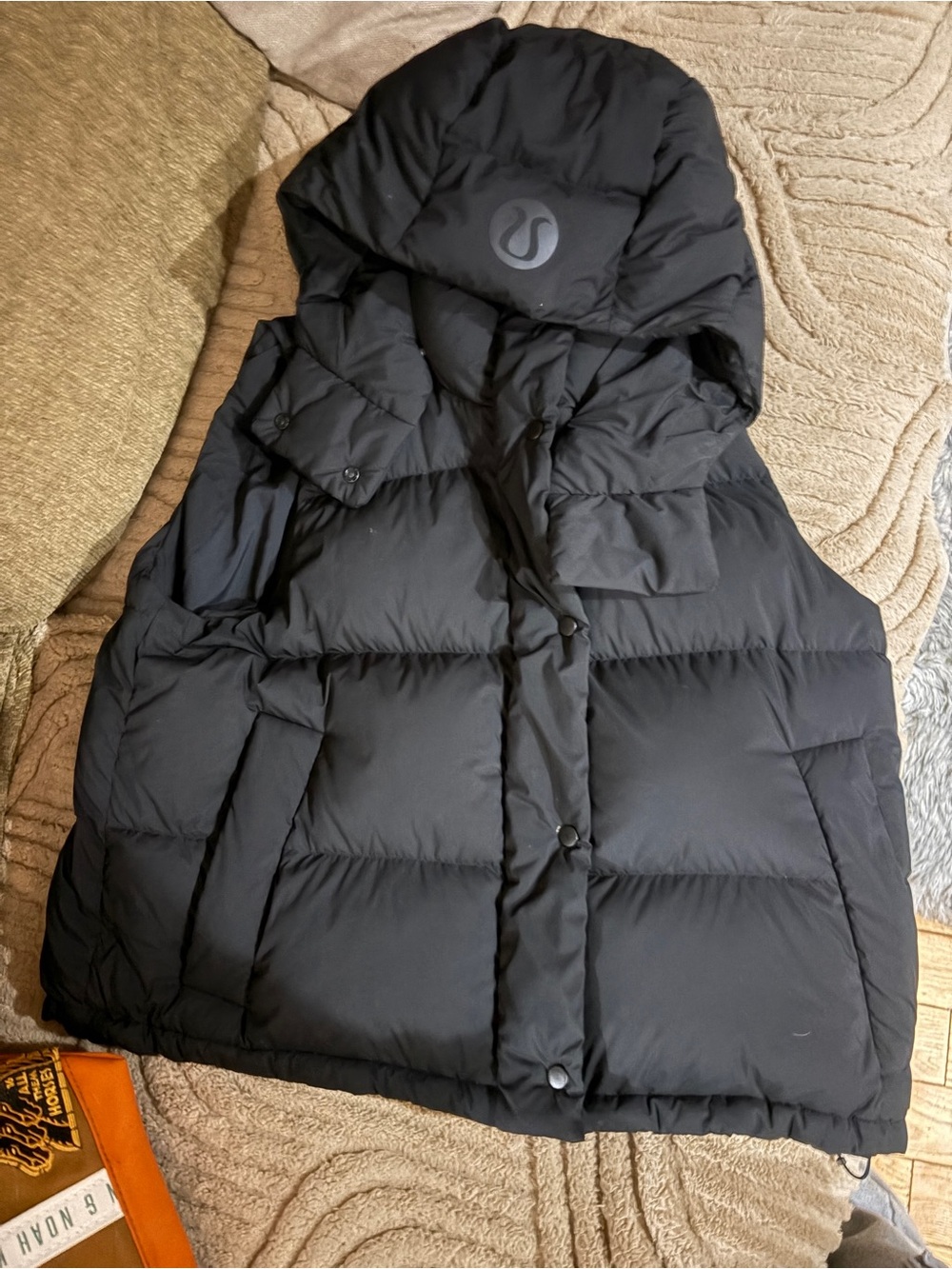 lululemon athletica wonder puff size 10 vest
